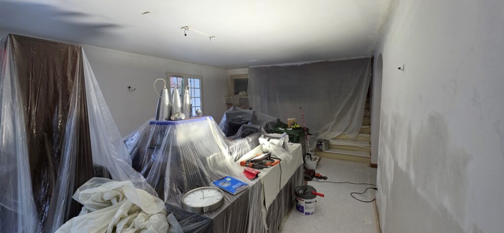 Salon en cours de rénovation dans une maison à Étrembières près d’Annemasse